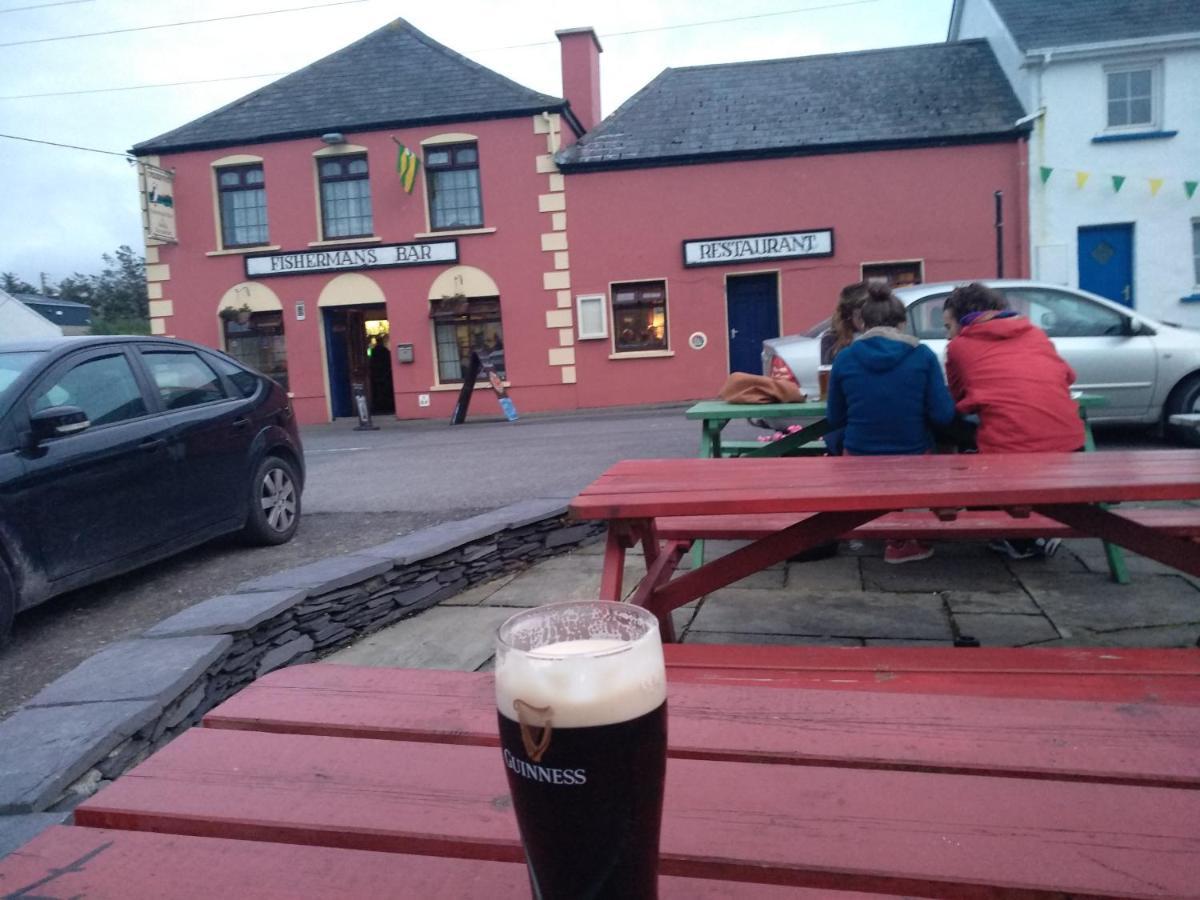 The Ferry Boat Hotel Portmagee Bagian luar foto